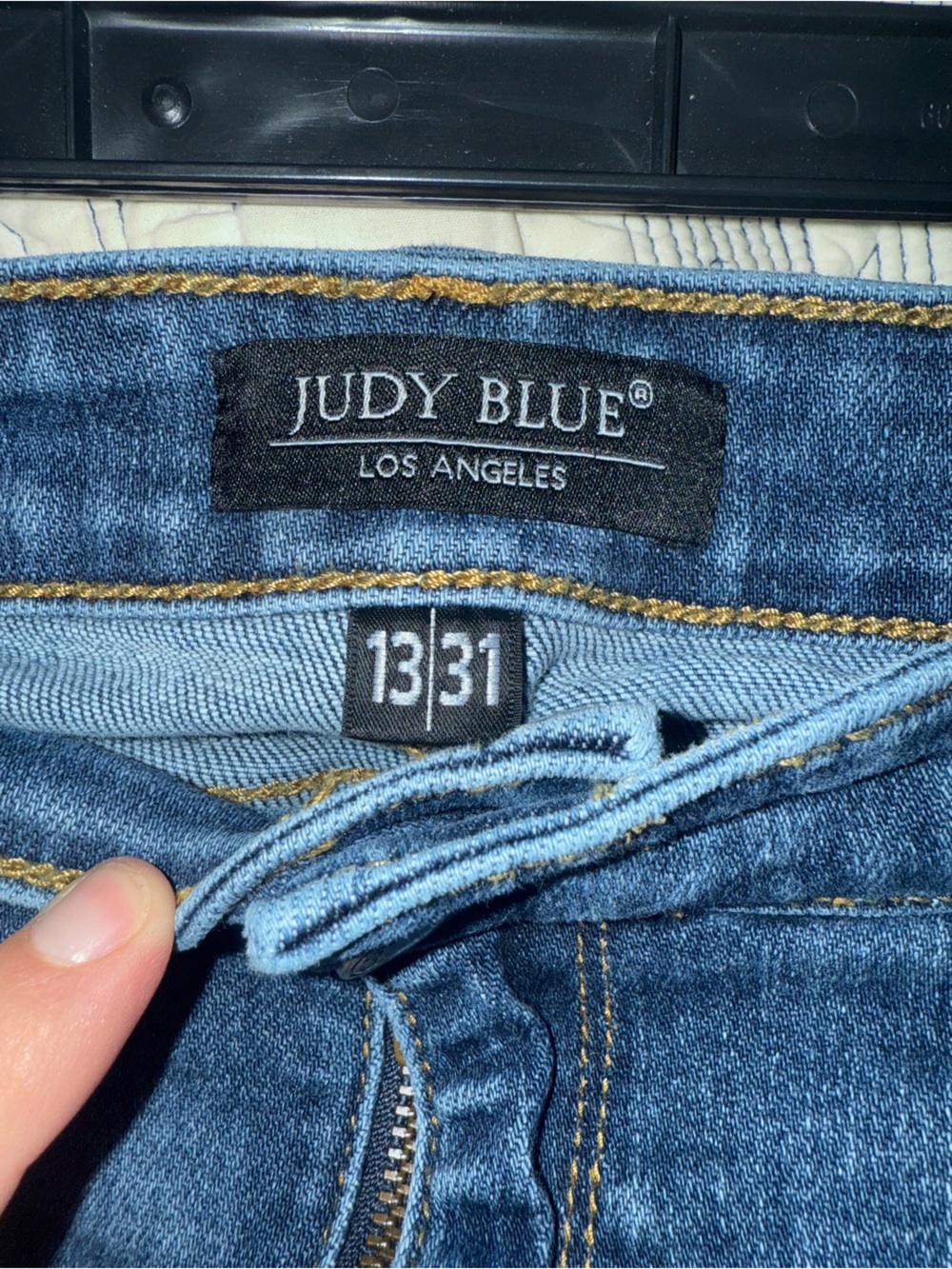 Judy Blue Distressed Boyfriend Jeans in Medium Blue - Picture 3 of 4